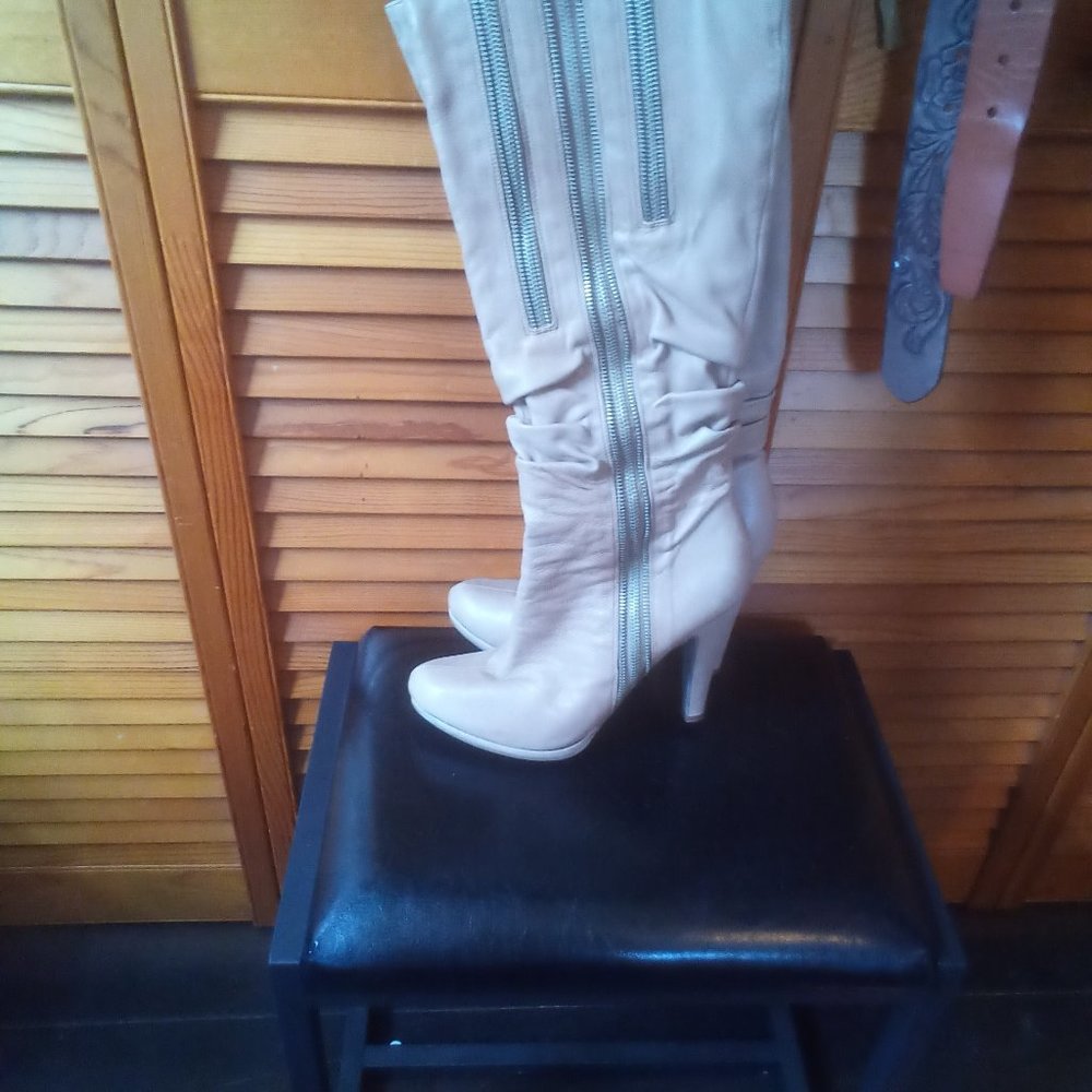 Jessica Simpson boots